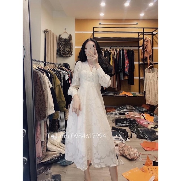 Váy tơ nổi hai lớp cổ V