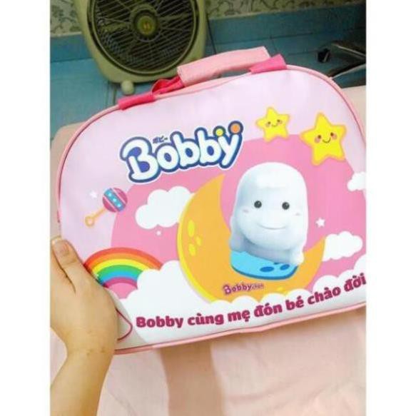 Túi xách mẹ và bé Bobby