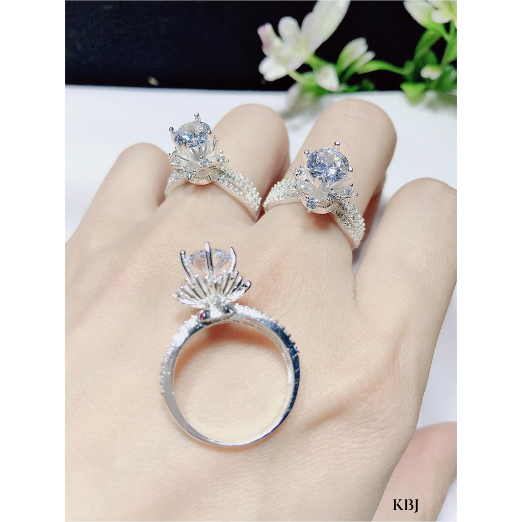 NHẪN HOA BẠC ĐÁ CAO LẤP LÁNH