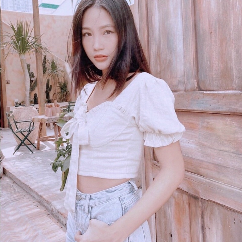 Áo croptop tay phồng cúp ngực màu trắng AK37