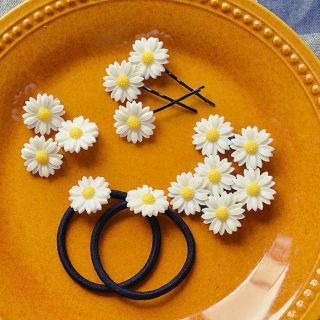 Set cột tóc+kẹp tóc+ bấm mái hoa cúc (tổng 3 cái)
