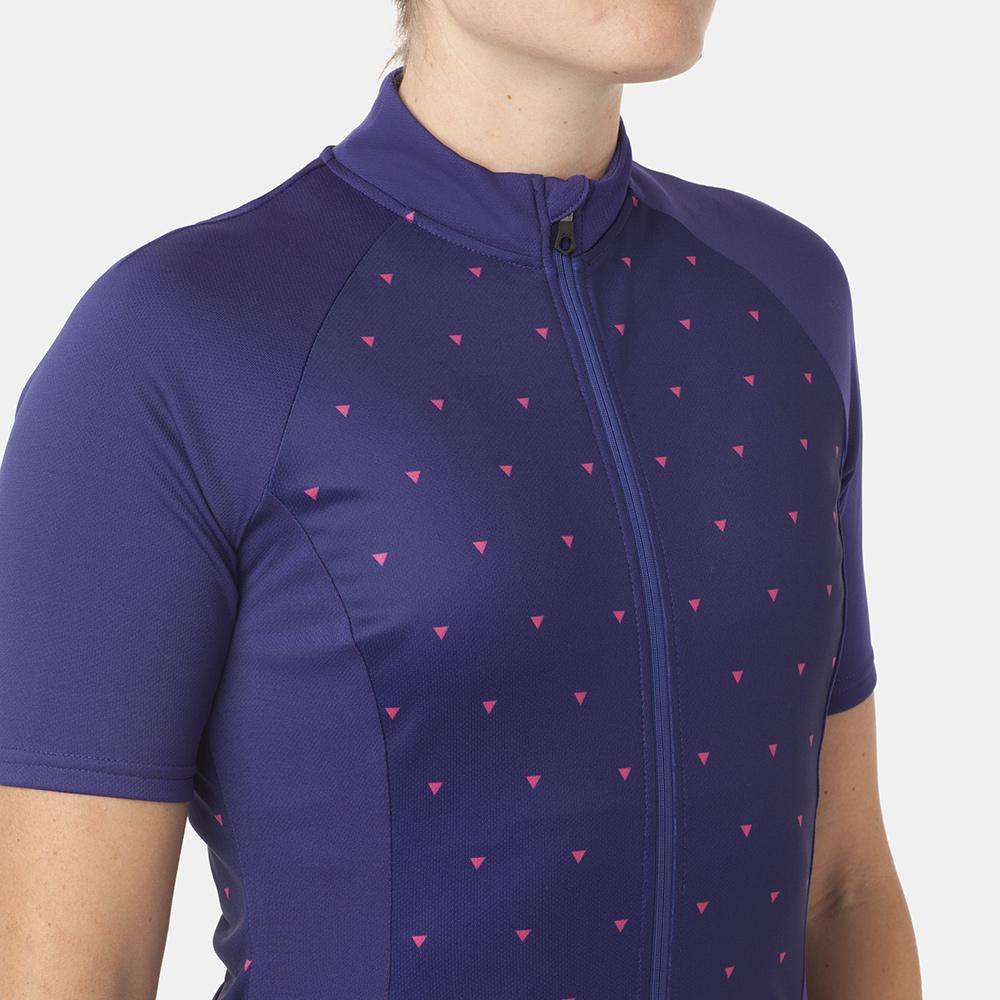 [CHÍNH HÃNG] ÁO ĐẠP XE NỮ GIRO CHRONO SPORT SUBLIMATED JERSEY - ULTRAVIOLET SHARKTOOTH (TÍM)