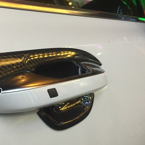 Ốp tay nắm, hõm cửa cacbon xe Kia Sorento 2021 vân Carbon cao cấp