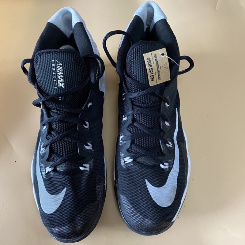 Giày chính hãng đã qua sử dụng