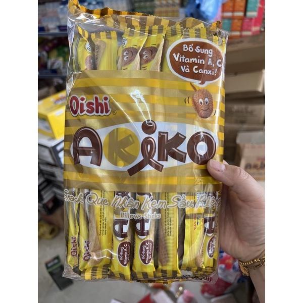 Snack Que Nhân Oishi Akiko gói 160g Đủ Vị