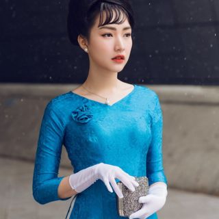 ÁO DÀI TRƠN GẤM TƠ CỔ CÁCH ĐIỆU 🌙KÈM LẪN GANG TAY VÀ HOA CÀI🌙HÀNG ĐẸP CHUẨN