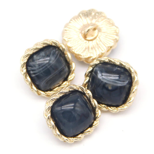 10 Nút áo kim loại hình vuông phong cách vintage cho nữ