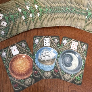 Bài Enchanted Lenormand Oracle