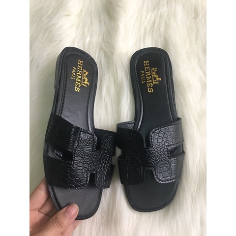 Dép Lê Hm Da Rắn Màu Đen Siêu Chanh Xả - Daube - D010