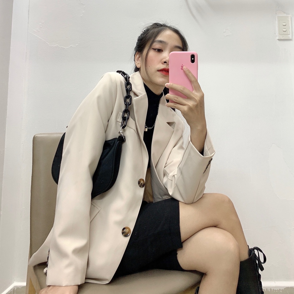 Blazer Trắng kem Oversize – Phong cách Hàn Quốc, hình thật shop TD Design chụp | BigBuy360 - bigbuy360.vn