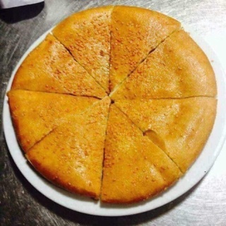 2 chiếc Bánh rán vừng mặt trăng ( 1c nhân cacao và 1c nhân đậu xanh)