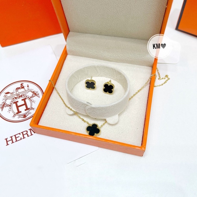 Sét trang sức titan cỏ bốn lá xinh, phụ kiện vòng cổ,khuyên tai nữ cao cấp