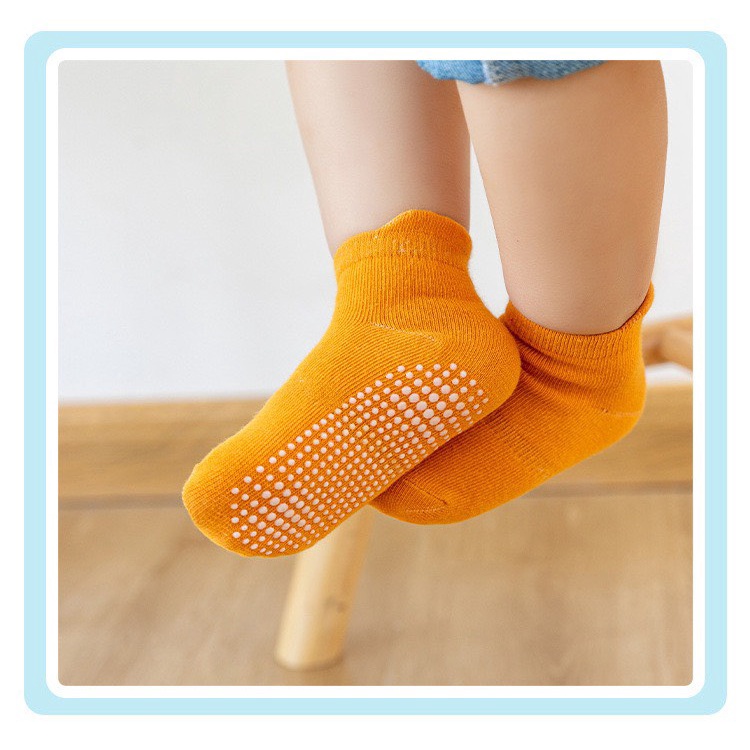Set 3 đôi tất cổ ngắn cho bé có chống trượt size 1-12 tuổi