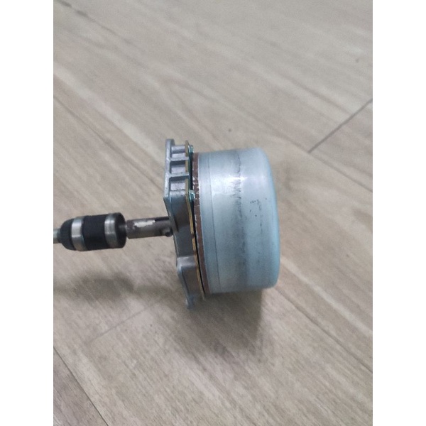 Motor ba pha asmo 9.4w kèm trục bldc 9,4w