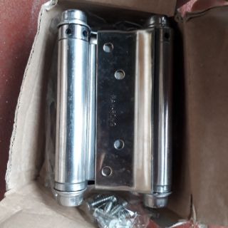 Bản lề 2 chiều