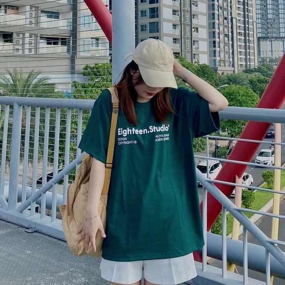 Áo phông unisex nam nữ tay lỡ form rộng Eighteen.Studio