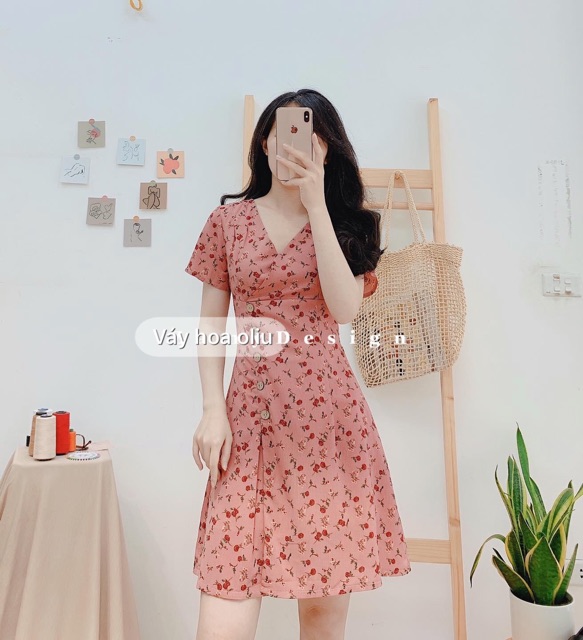 BÁN SỈ VÁY HOA VINTAGE KHUY GỖ SƯỜN HIỆN ĐẠI DK66 | BigBuy360 - bigbuy360.vn