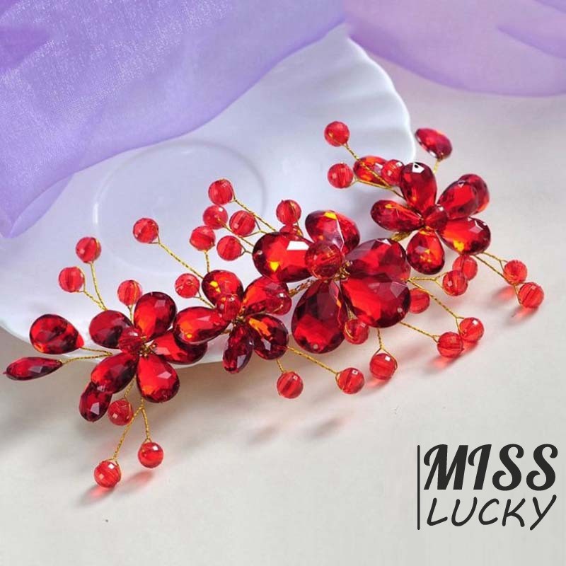 Cài tóc kiểu dáng thời trang thanh tú dành cho cô dâu