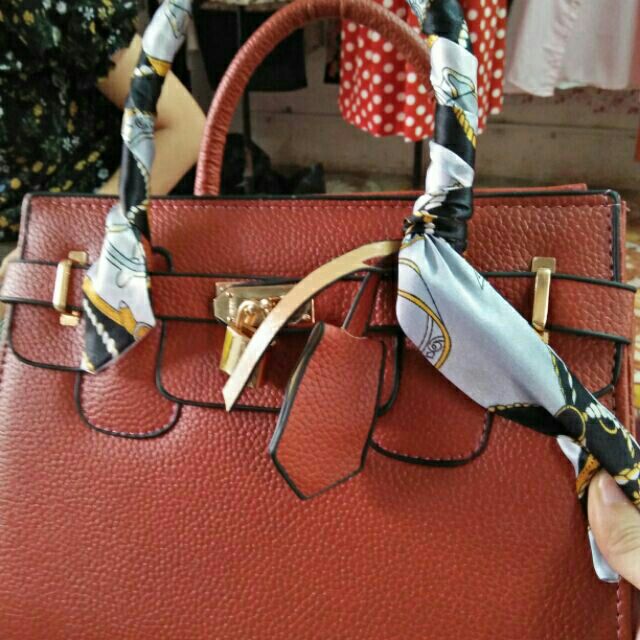 Túi HM có khóa 259k giảm còn 79k