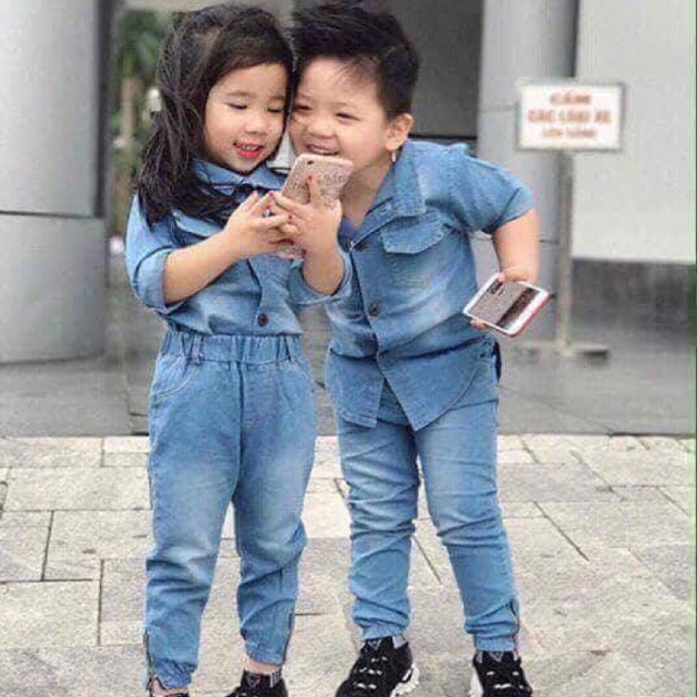 Bộ đồ jeans bé trai gái
