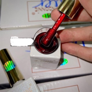 Sơn gel đỏ tuyết
