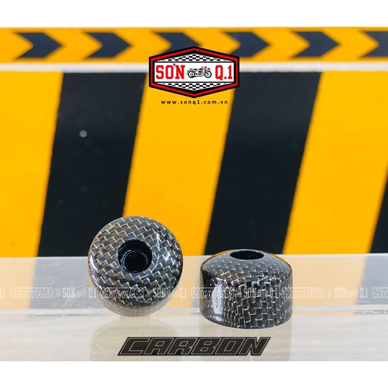 Gù trung Carbon ánh kim