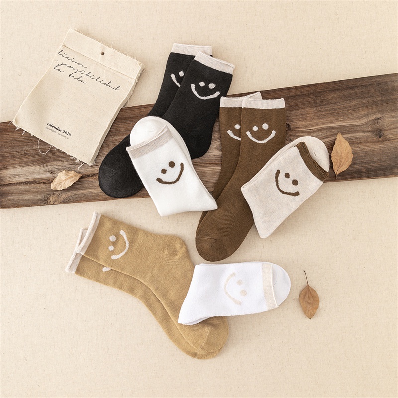 Vớ Cổ Trung Thoải Mái Ấm Áp Màu Sắc Đơn Giản Họa Tiết Mặt Cười Phong Cách Nhật Bản Cho Nữ