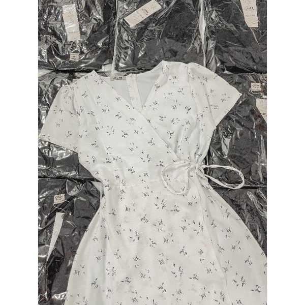 [Hình thật] Đầm hoa đắp chéo cột eo Vintage siêu xinh | BigBuy360 - bigbuy360.vn