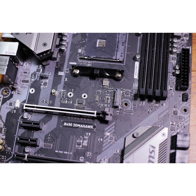 Bo mạch chủ MSI B450 Tomahawk cũ - Bo mạch chủ đẹp người đẹp cả nết