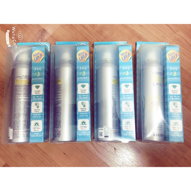 Xịt chống nắng CRYSTAL SUN SPRAY