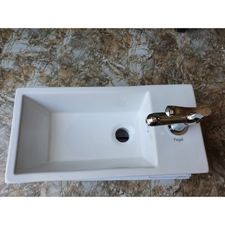 Chậu Rữa Tay Treo Tường Mini Vuông Thích Hợp Cho Không Gian Tắm Nhỏ Hiện Đại