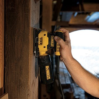 Máy chà nhám rung Dewalt DWE6411
