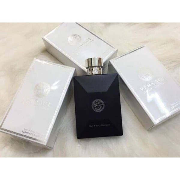 Sữa tắm gội nước hoa cho nam Versace Pour Homme 250ml