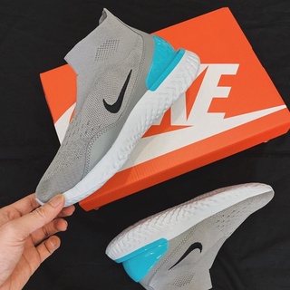Giày Nike Epic React Rise màu xám.