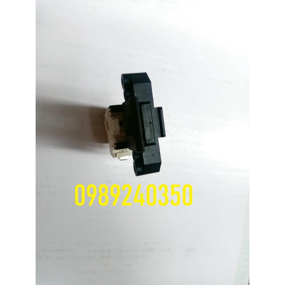 Công tắc khóa cửa máy giặt Toshiba cửa ngang chính hãng