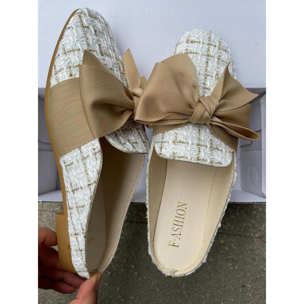 Dép Bít Mũi Đính Nơ Và Ngọc Trai Thời Trang Cho Nữ