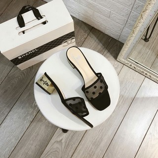 [Mã FASHIONGREEN15 giảm 10% tối đa 30k đơn từ 99k] Guốc quai ren chấm bi gót vàng - 3P