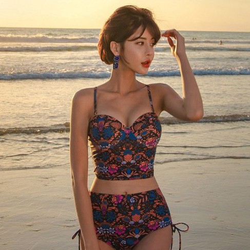 Bikini Hai Mảnh Hoa Hàn Quốc Quyến Rũ BKN2020