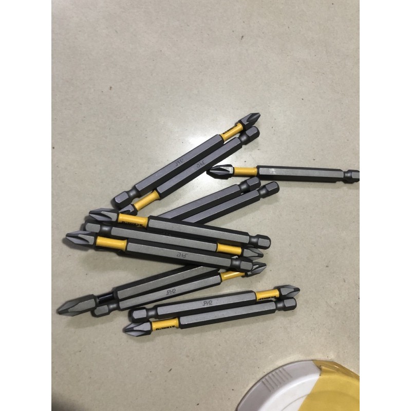 Mủi vít dewalt dài 9cm có nam châm
