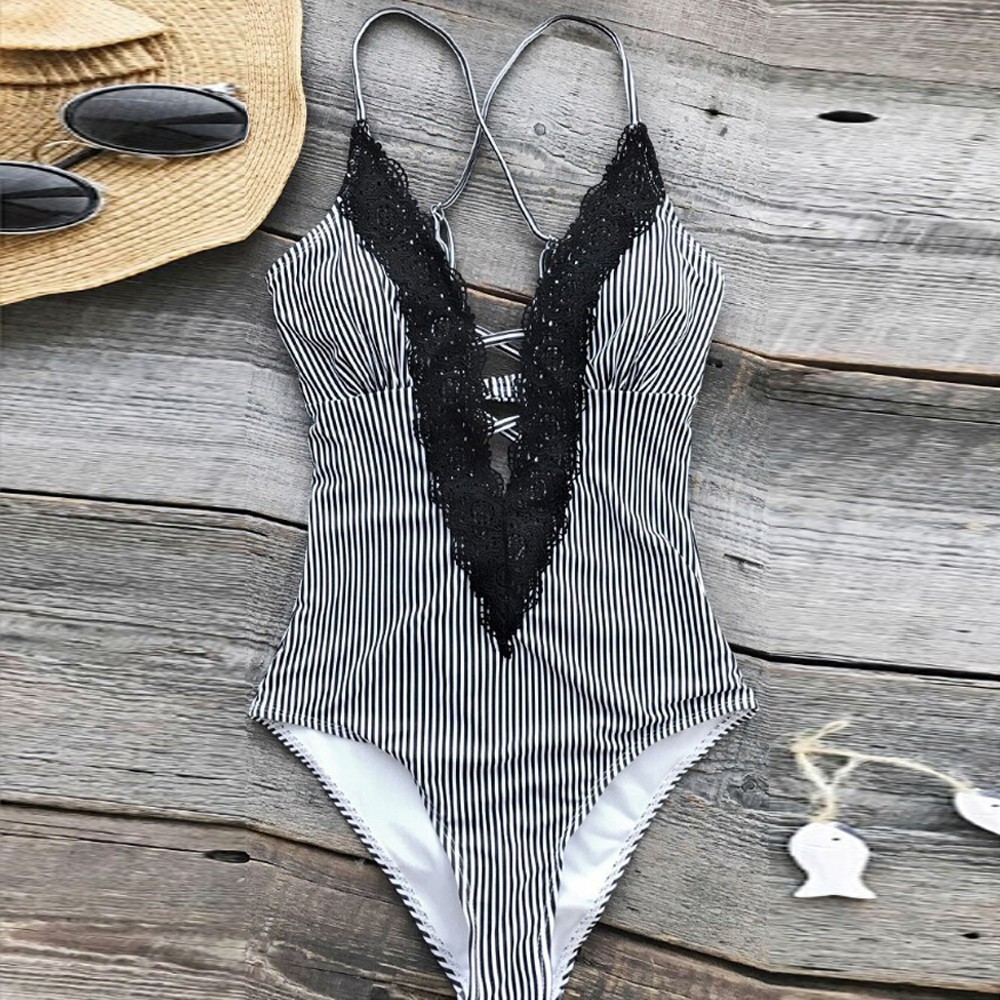 Bikini Phối Ren Hoa Phong Cách Vintage