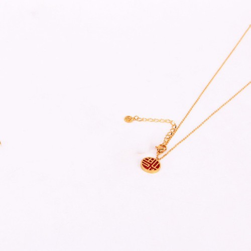 Dây Chuyền Mặt Tròn Đỏ May Mắn Titan Ko Đen TT 3416