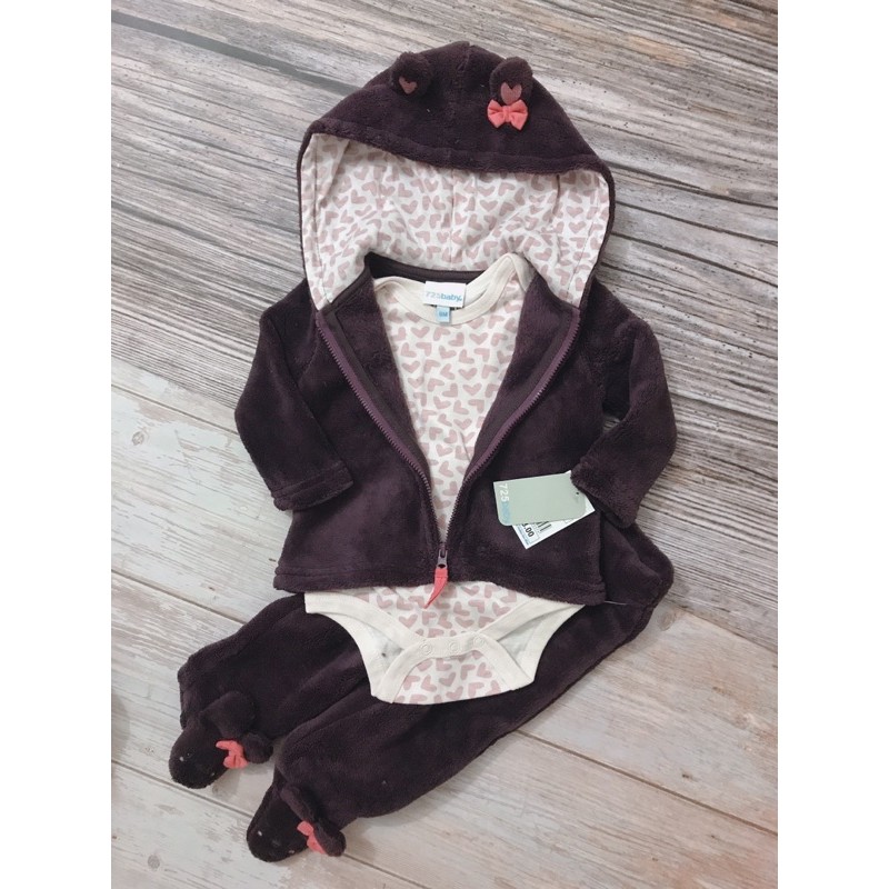 Set 3ct bé gái gồm body áo khoác và quần liền bàn siêu xinh.