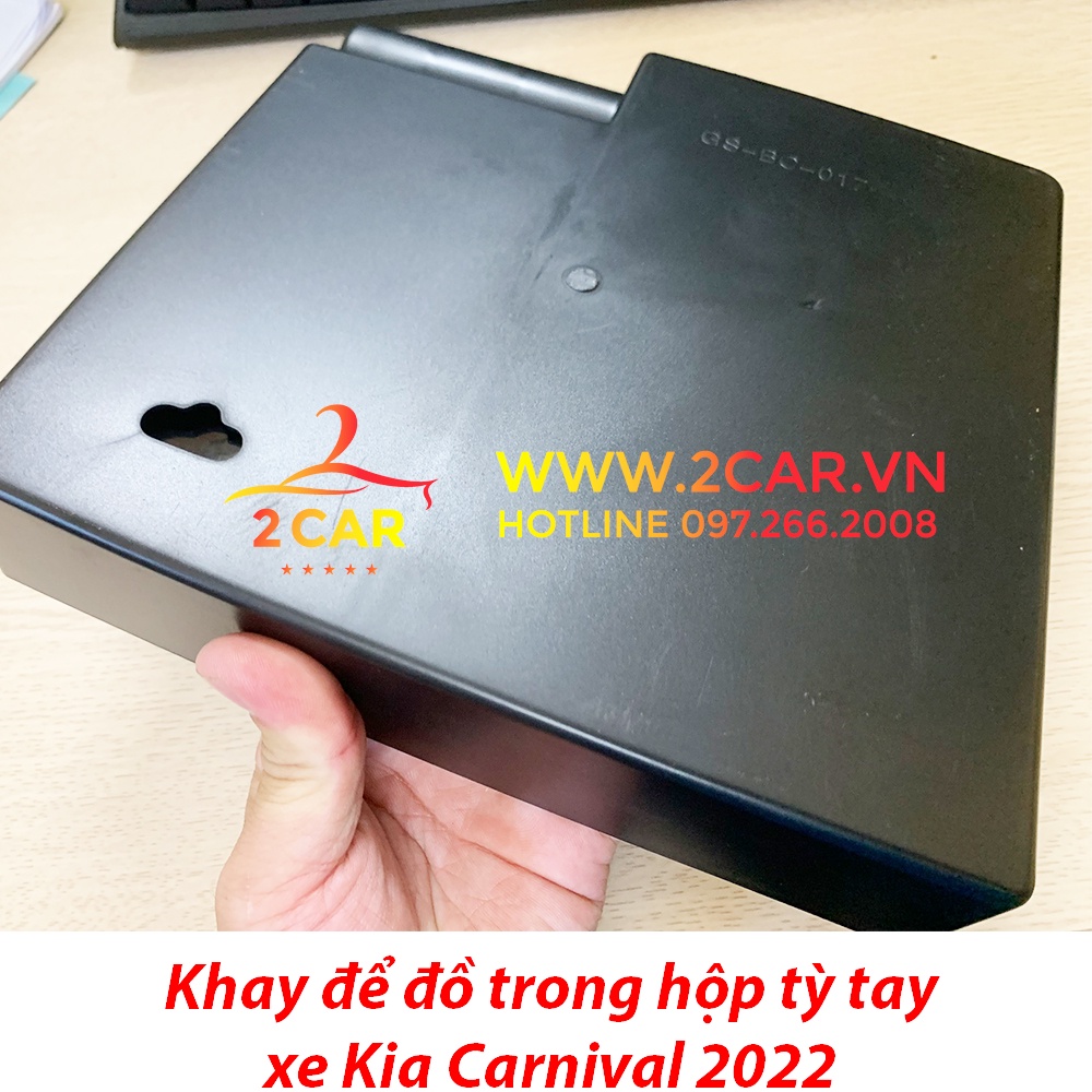Khay để đồ hộp tỳ tay xe Kia Carnival 2022 - Hàng chuẩn zin theo xe
