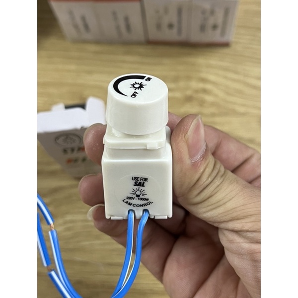 Dimmer Điều Chỉnh Quạt/Đèn LS loại 1 - Dùng mặt Sino