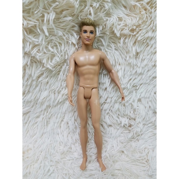 Búp bê Ken chính hãng Mattel trầy nhẹ