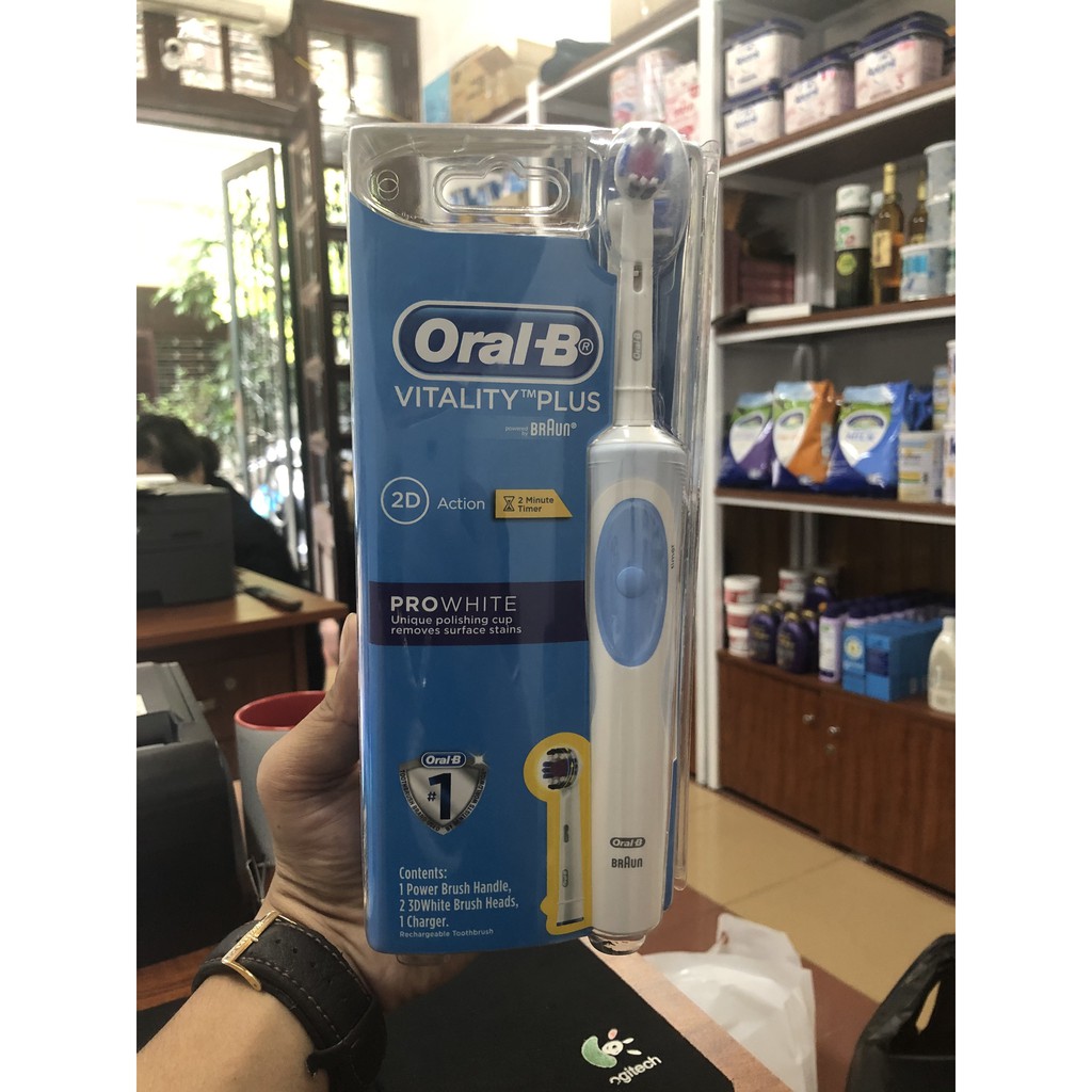 Bàn chải điện người lớn Oral -B