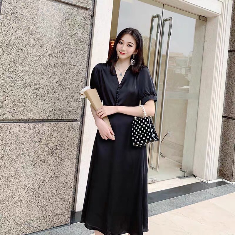 Đầm lụa cổ V phối cúc bọc B-A-M STORE