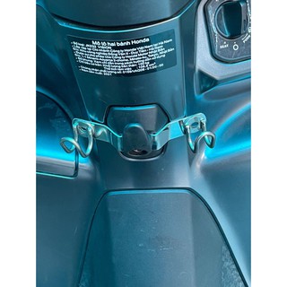 Móc treo đồ xe Vision