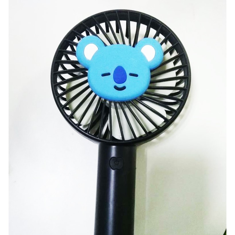 Quạt cầm tay mini họa tiết hoạt hình BTS kèm cáp USB | BigBuy360 - bigbuy360.vn