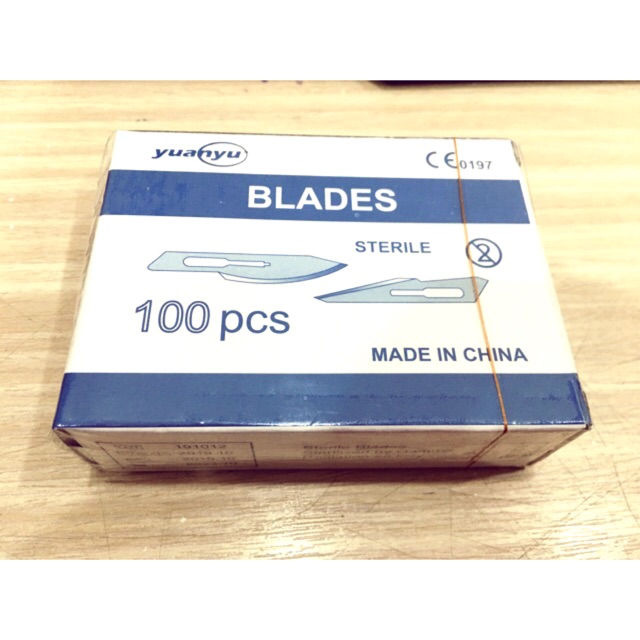 Bộ 100 Lưỡi dao mổ BLADES số 11